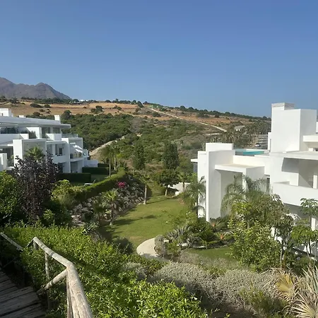 アパート Alcazaba Blue Lagoon 3 Bedroom, Ground Floor エステポナ