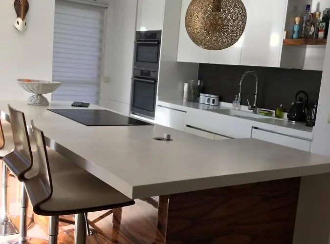 Alcazaba Blue Lagoon 3 Bedroom, Ground Floor 에스테포나