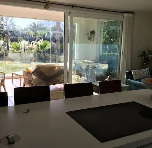 Alcazaba Blue Lagoon 3 Bedroom, Ground Floor 아파트 에스테포나