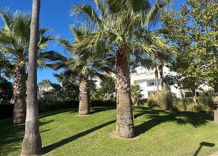 Alcazaba Blue Lagoon 3 Bedroom, Ground Floor * 에스테포나