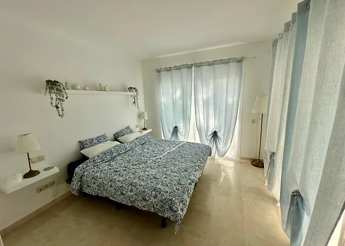 아파트 Alcazaba Blue Lagoon 3 Bedroom, Ground Floor