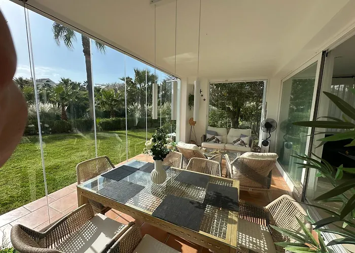 아파트 Alcazaba Blue Lagoon 3 Bedroom, Ground Floor 에스테포나