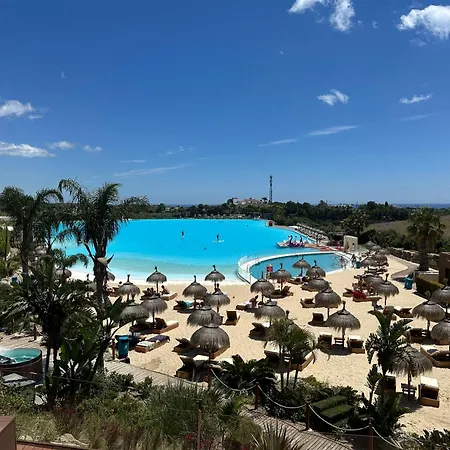 Alcazaba Blue Lagoon 3 Bedroom, Ground Floor Apartment *
