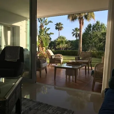 Апартаменти Alcazaba Blue Lagoon 3 Bedroom, Ground Floor Естепона