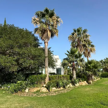 Апартаменти Alcazaba Blue Lagoon 3 Bedroom, Ground Floor